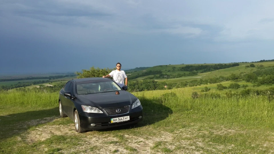 Lexus ES швидкий диван 3