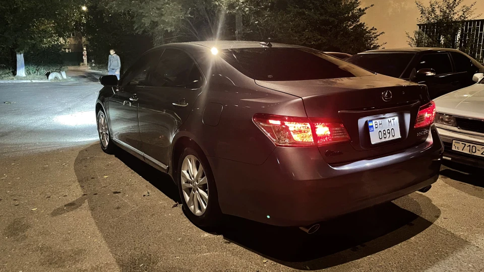 Lexus ES Canada 3
