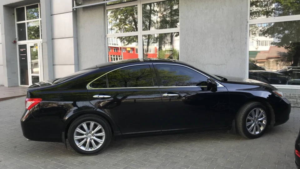 Lexus ES Чорний на чорному 3