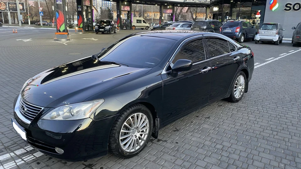Lexus ES Чорний на чорному 5