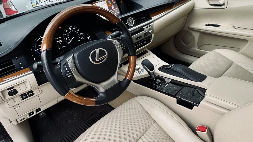 Lexus ES Chocolate 5