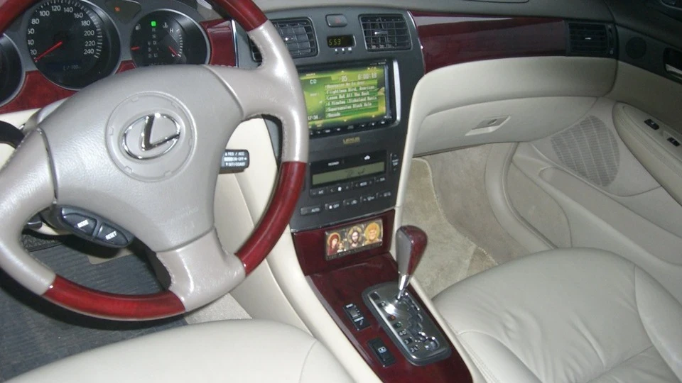 Lexus ES from somewhere of UAE