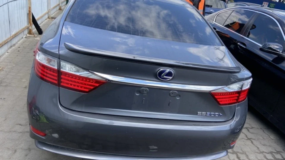 Lexus ES Гібридний Олексій 2