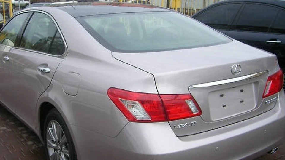 Lexus ES PANORAMA магнолія