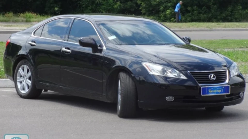 Lexus ES все просто добре 2