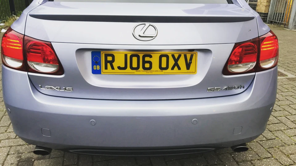 Lexus GS 450h Lite-Blue color 2