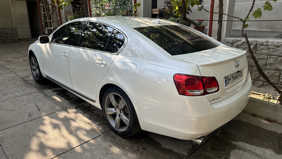 Lexus GS 4