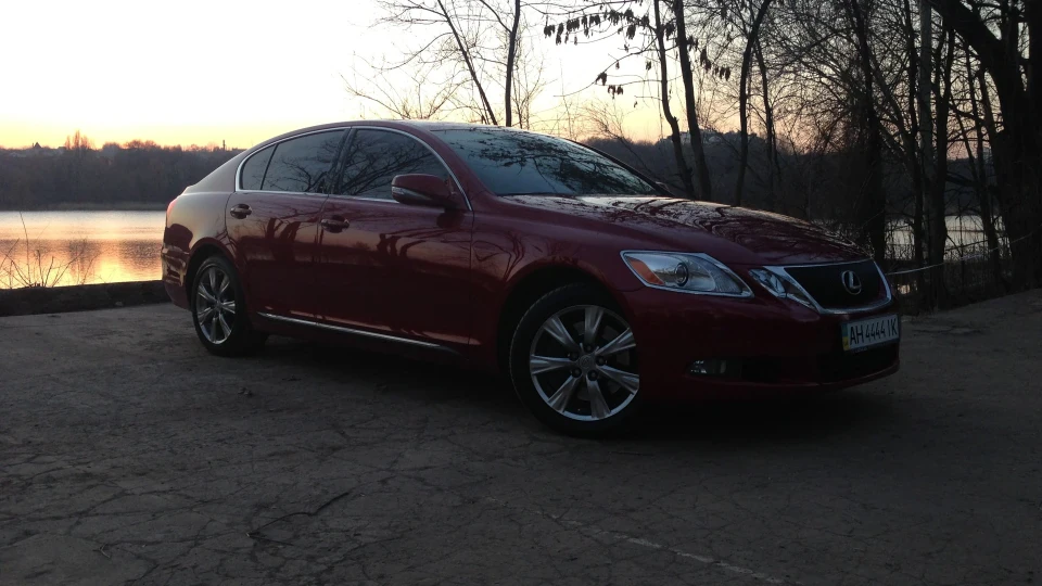 Lexus GS 4