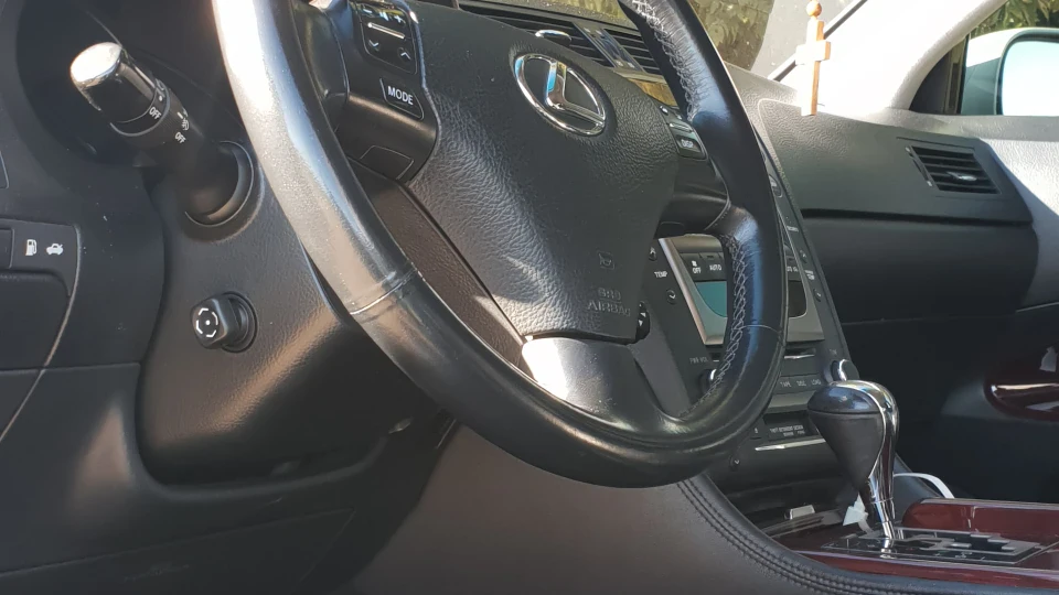 Lexus GS білий тигр 3