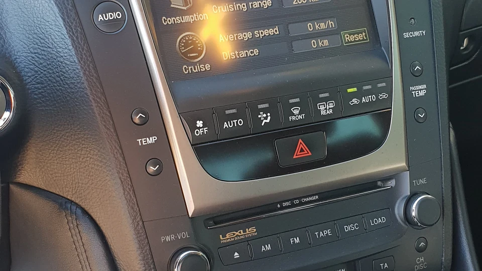 Lexus GS білий тигр 4