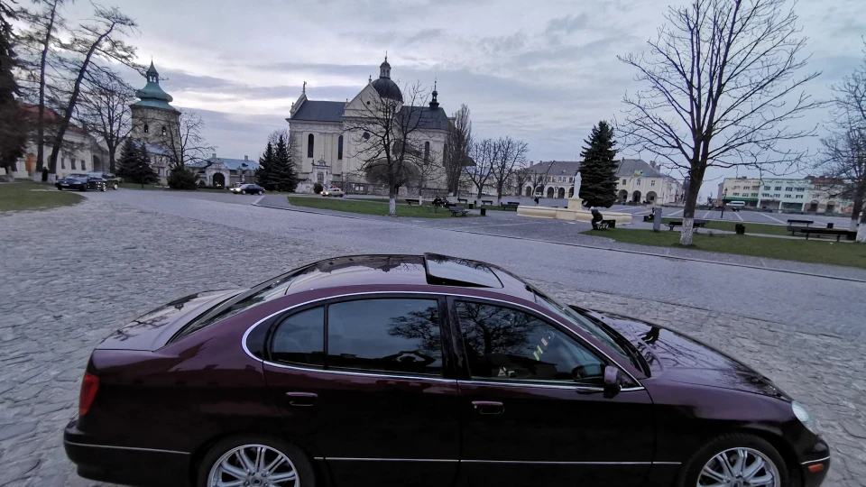 Lexus GS Black cherry 5