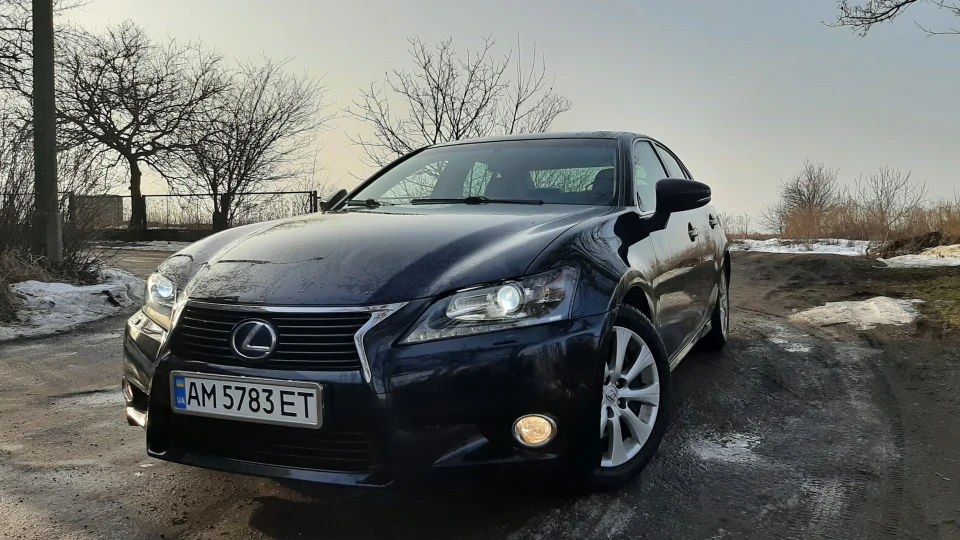 Lexus GS Гібрид