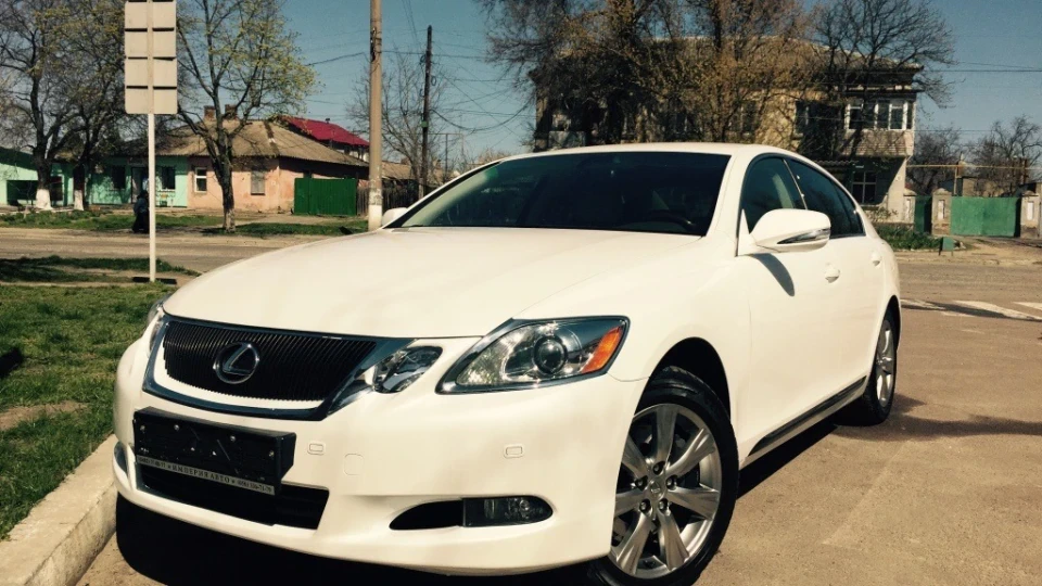 Lexus GS Jessi-White-Pearl 4