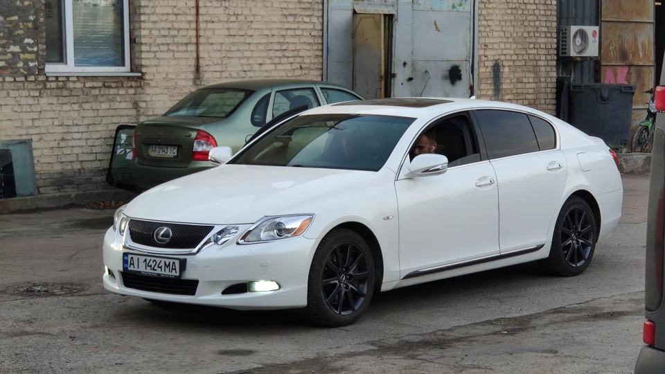 Lexus GS Не_Чорний 4