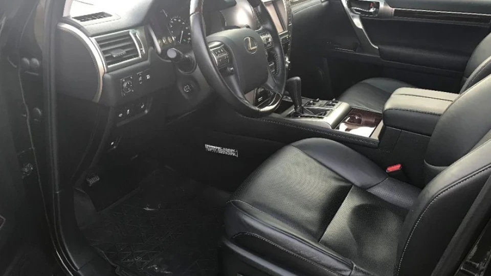Lexus GX 4