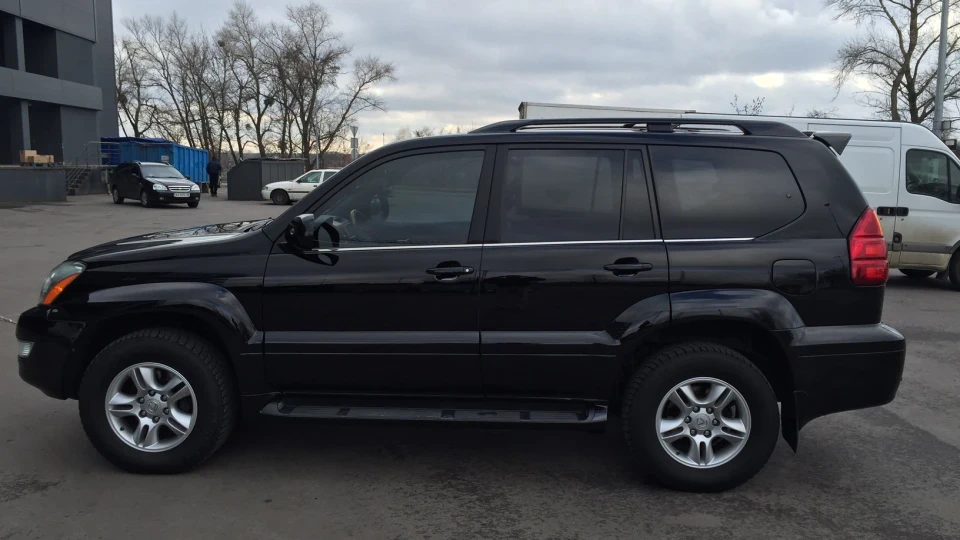 Lexus GX 2