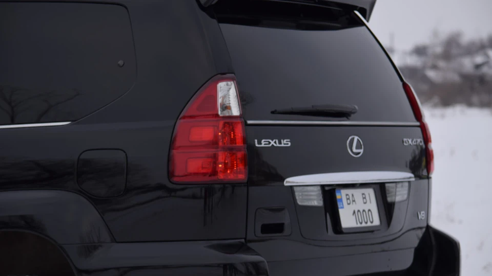 Lexus GX 3