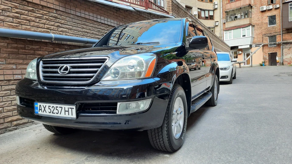 Lexus GX 5