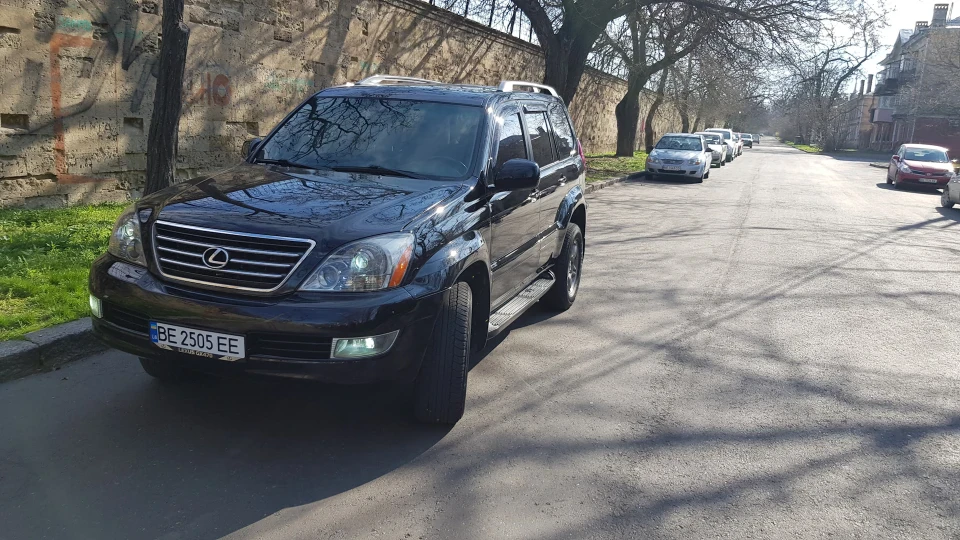 Lexus GX 2