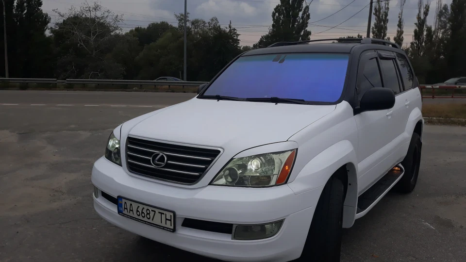 Lexus GX 2