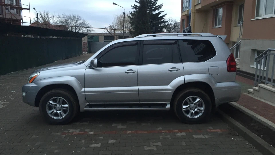 Lexus GX Сірий 5