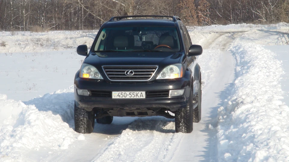Lexus GX well-balanced 5