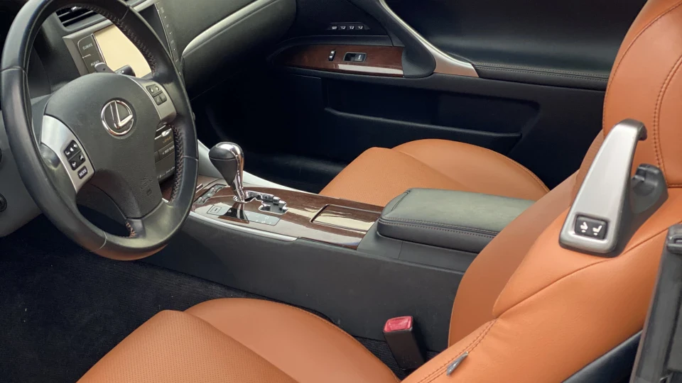 Lexus IS Convertible Кабрик 4