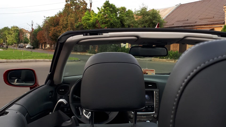 Lexus IS Convertible Відкривачка 5