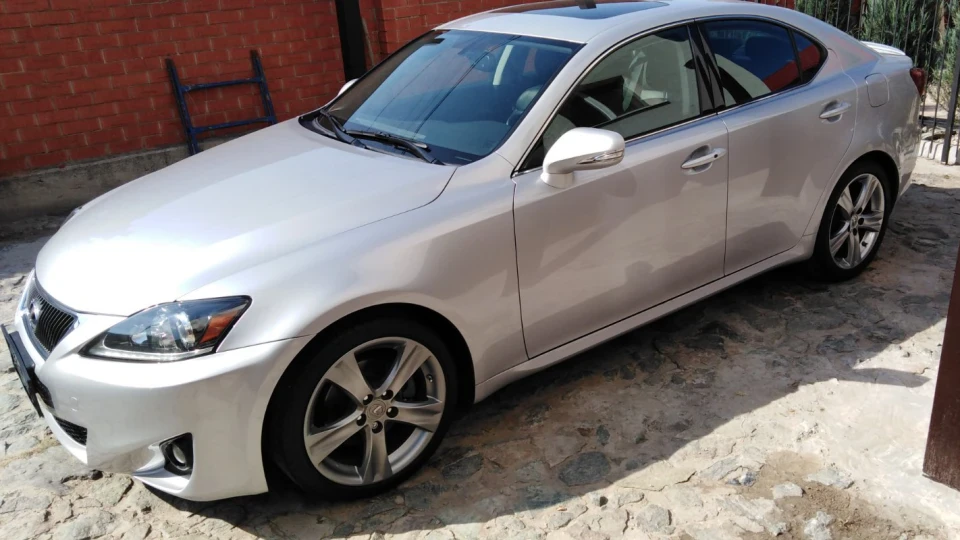 Lexus IS 3