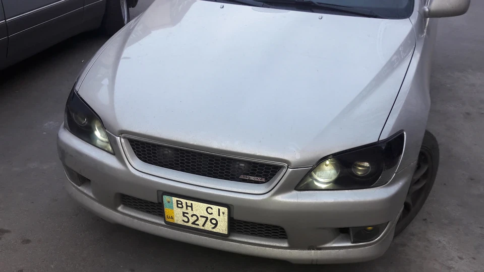 Lexus IS 2