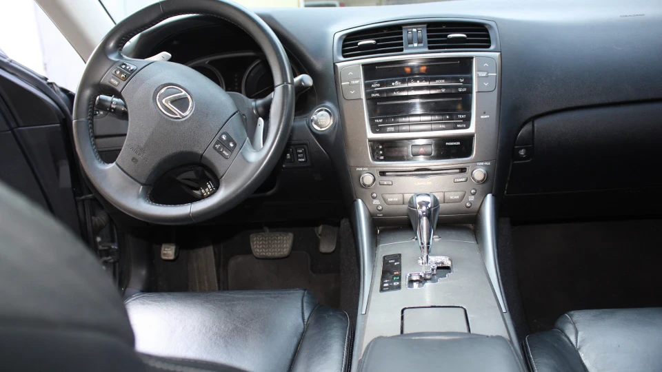 Lexus IS 3