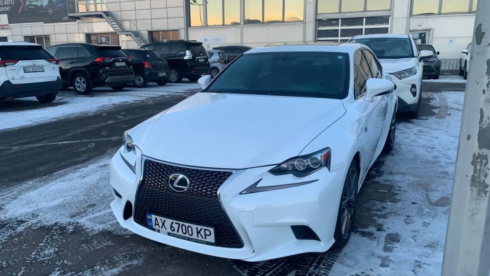 Lexus IS 3