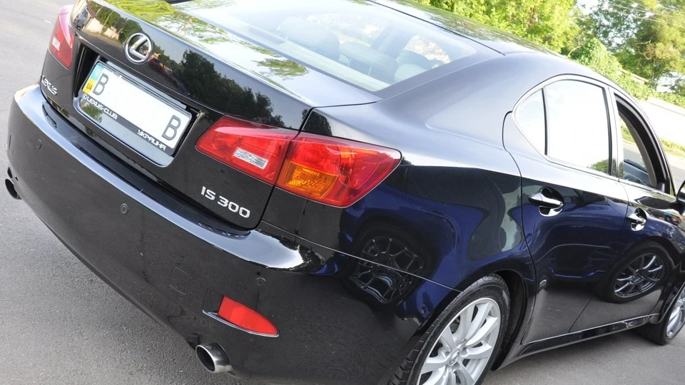 Lexus IS 2