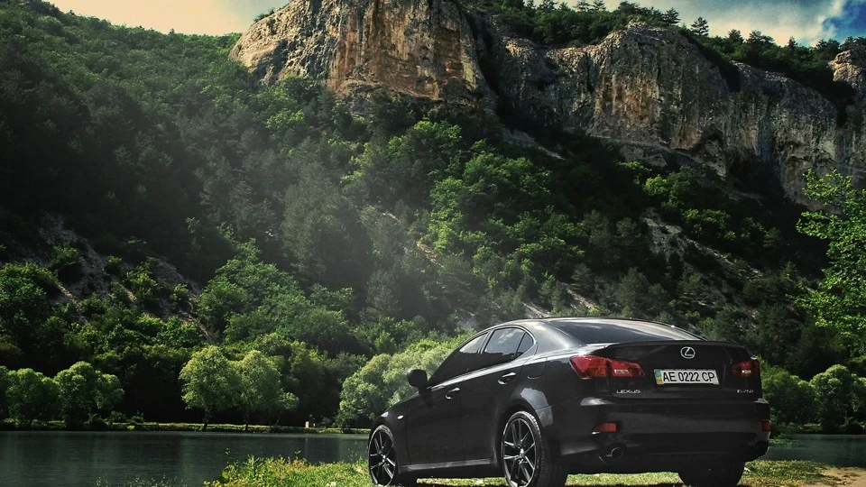 Lexus IS 2