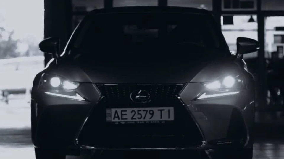 Lexus IS