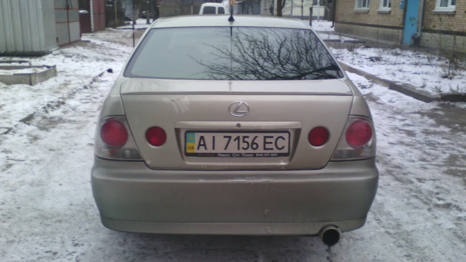 Lexus IS
