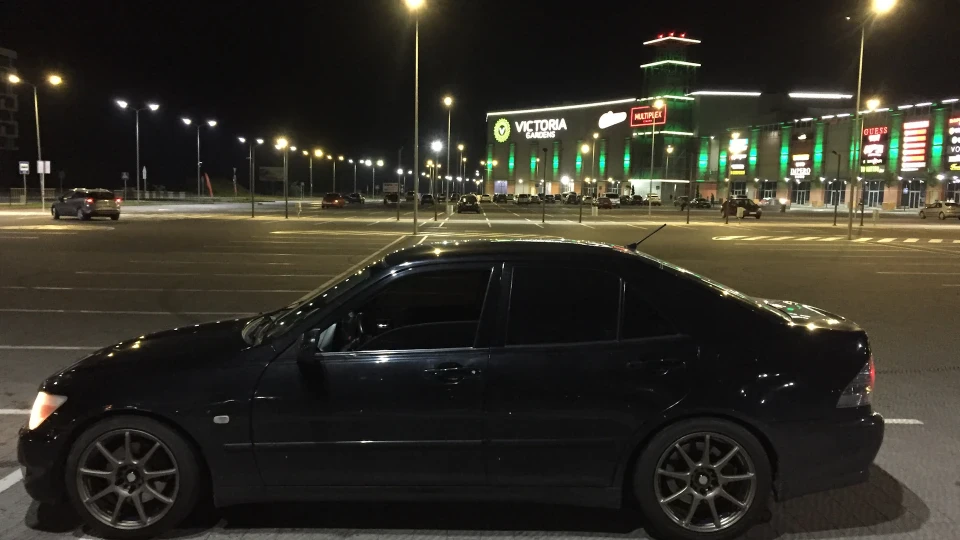 Lexus IS