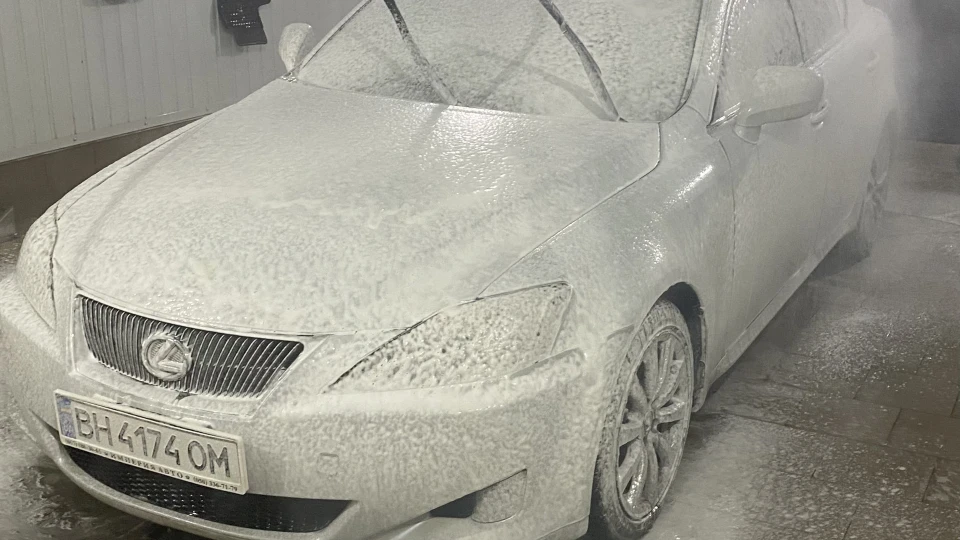 Lexus IS 2