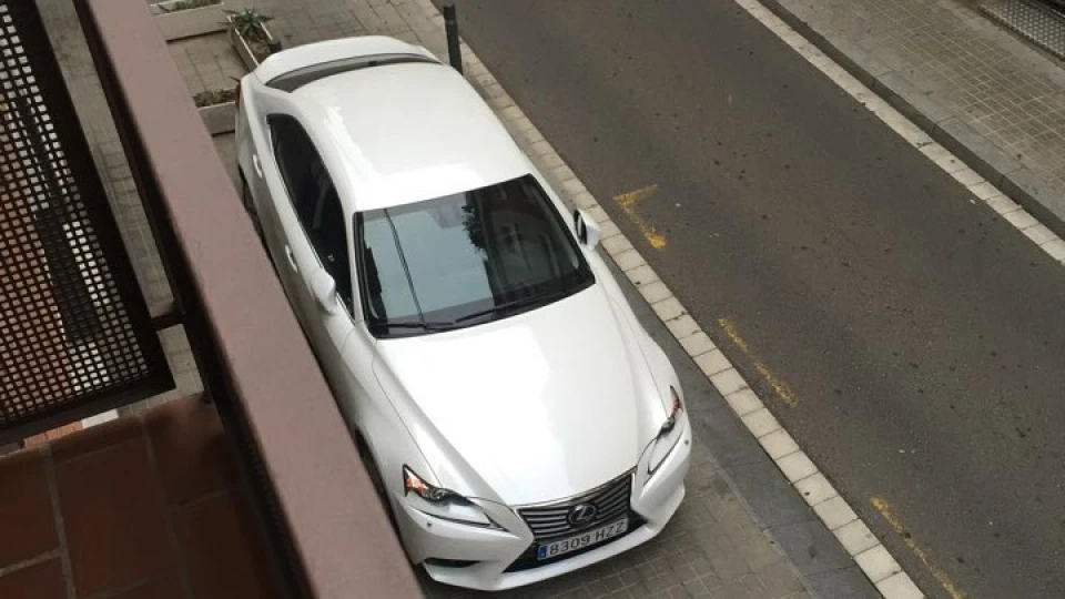 Lexus IS 2
