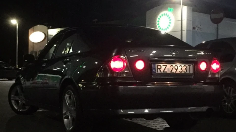 Lexus IS 4