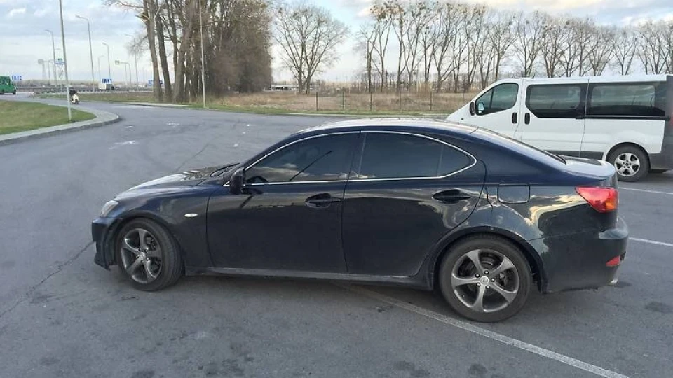 Lexus IS