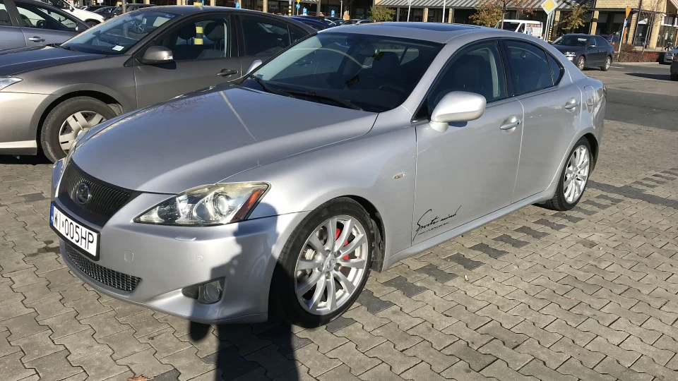 Lexus IS 2