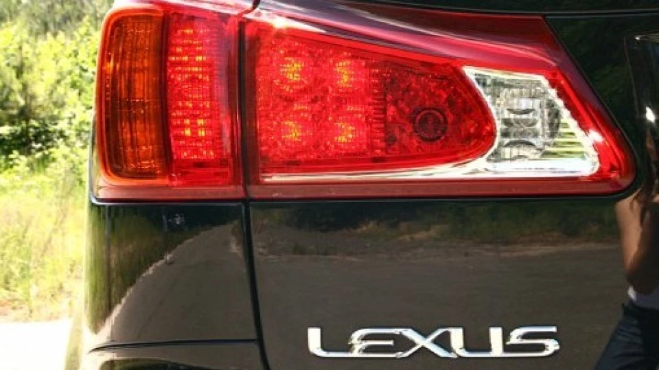 Lexus IS 4