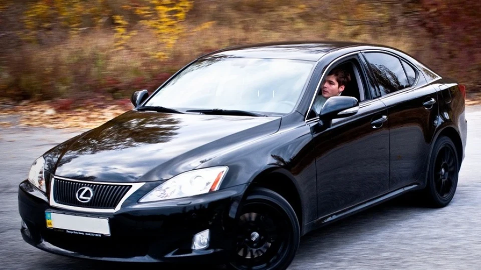 Lexus IS 5