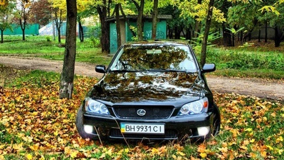 Lexus IS 2