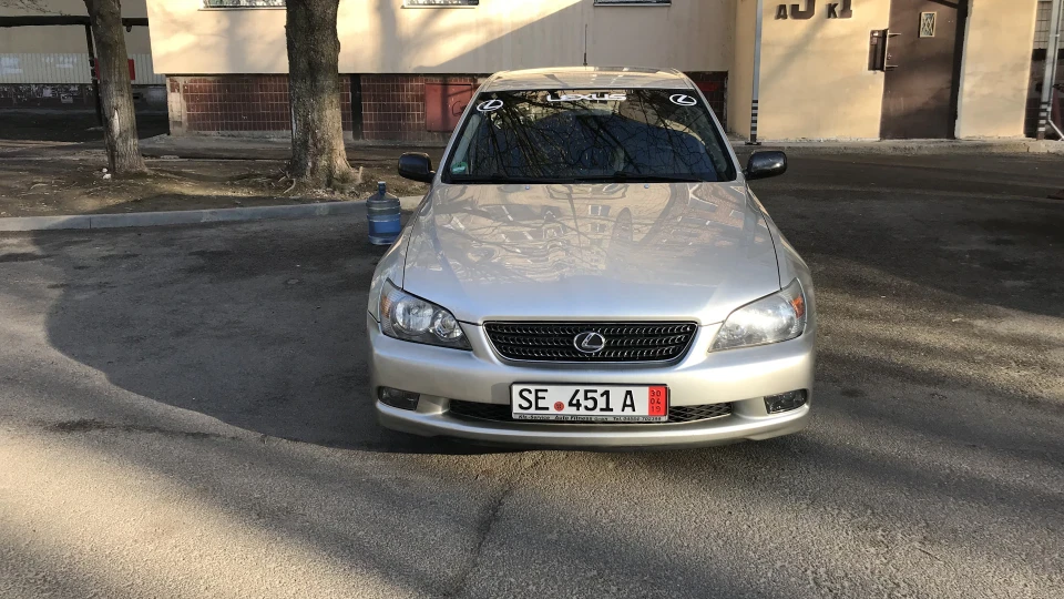 Lexus IS 2.0 SportCross
