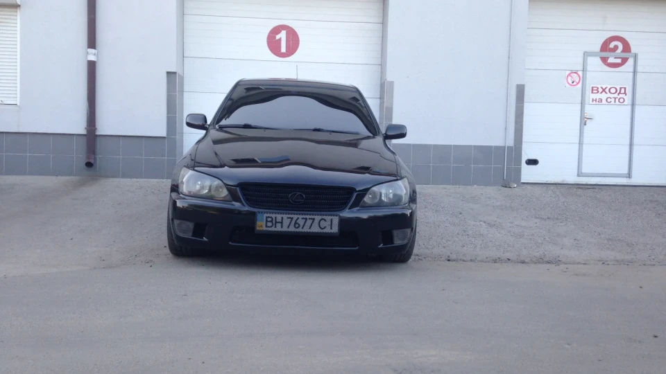 Lexus IS 200 5