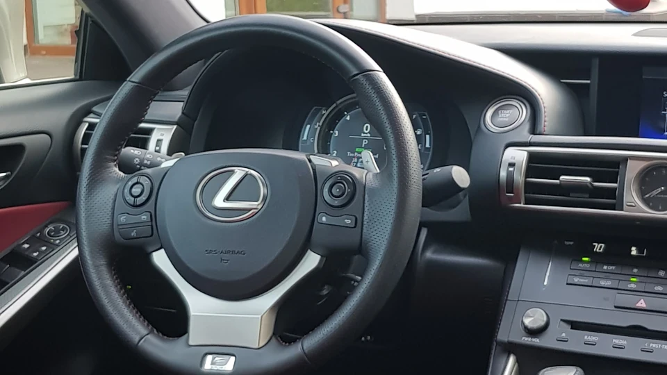 Lexus IS 200t fsport 2