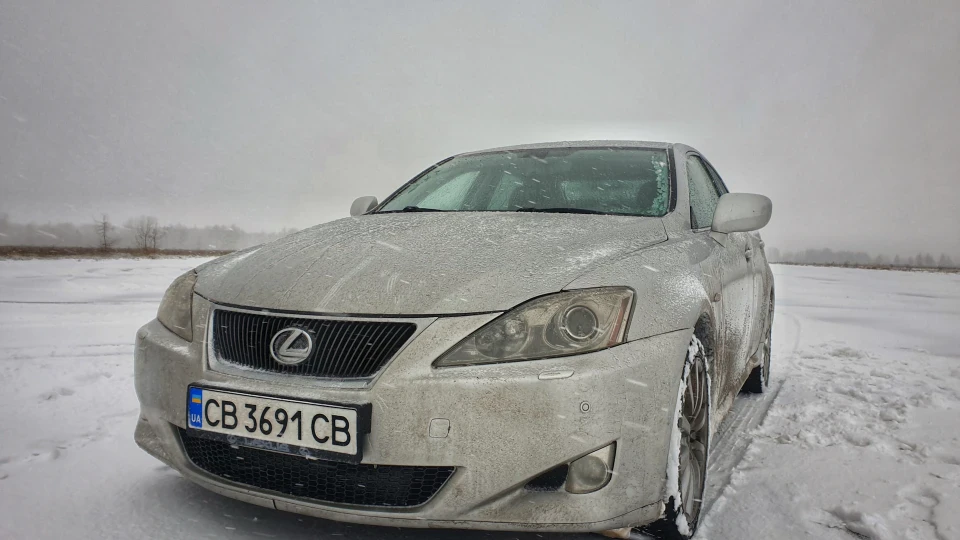 Lexus IS 220d турбодизель 2