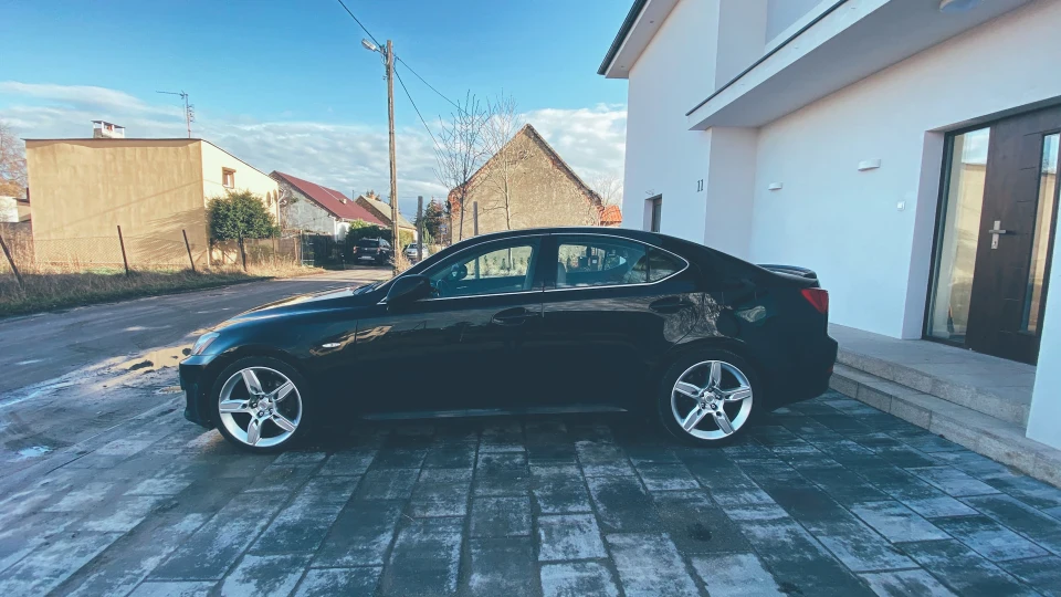 Lexus IS 220D🇯🇵 3